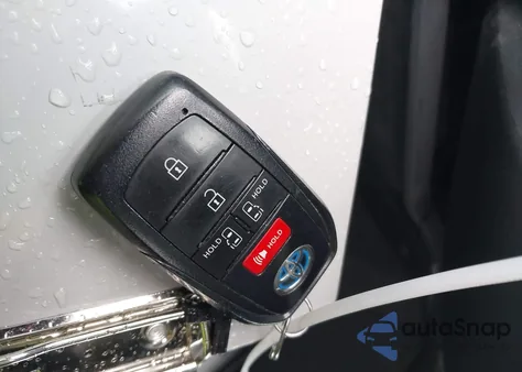 2022 Toyota Sienna Le from USA, damaged, VIN 5TDBSKFC9NS044969